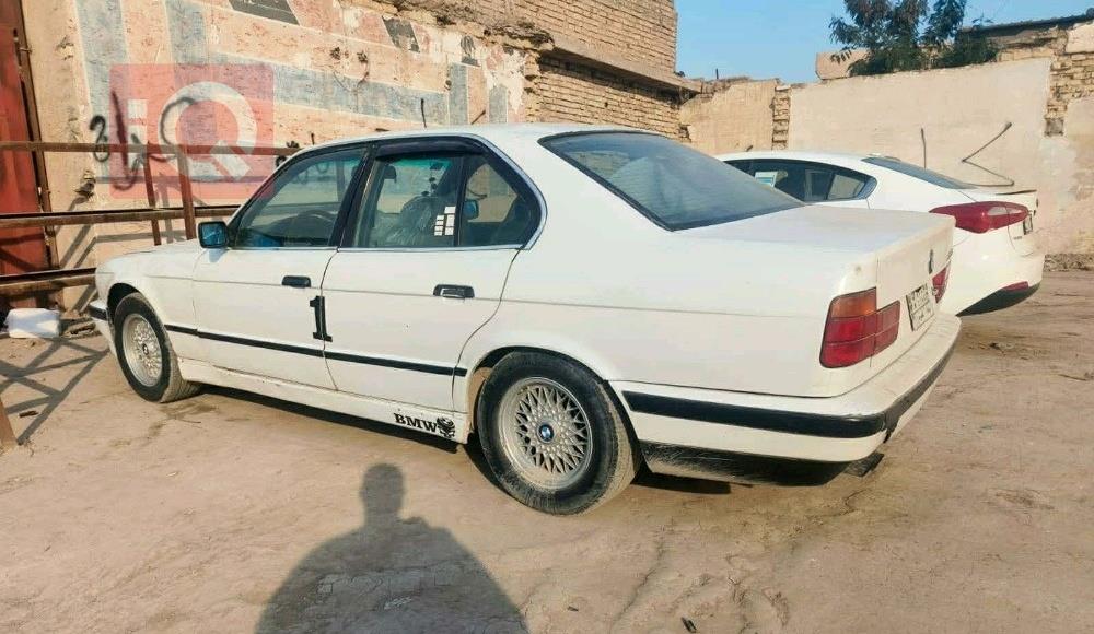 بی ئێم دەبڵیو سیریەس 5